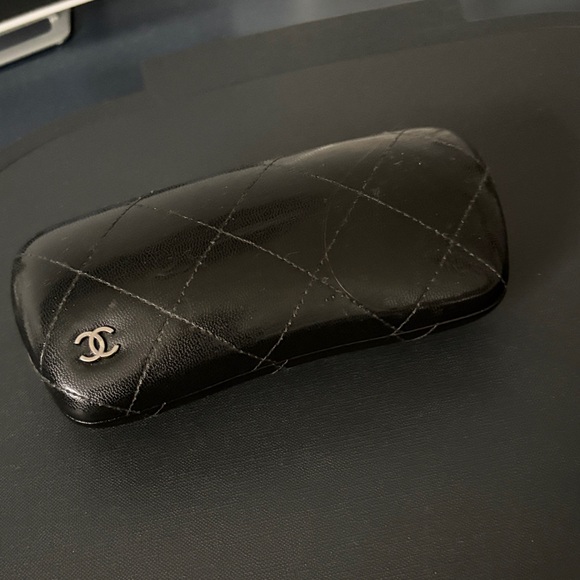 CHANEL Black Rectangular Eyeglasses with Quilted Case and CC Logo - Picture 6 of 9